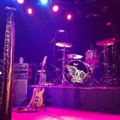 Slash solo 2014 0408_aero_press_la slash (5)